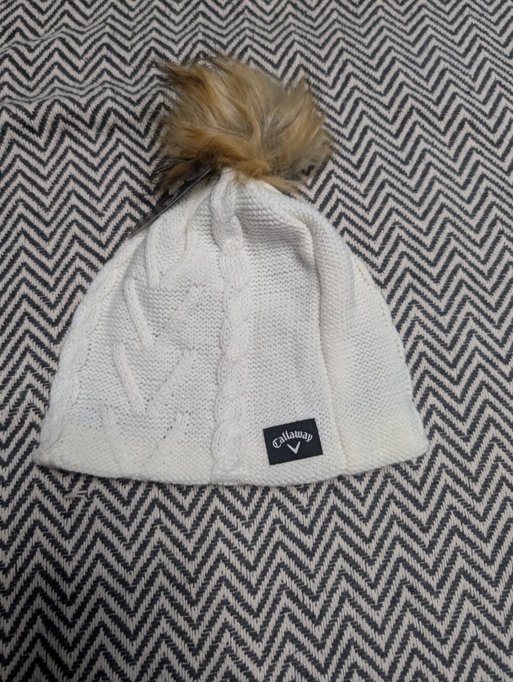 Callaway  Cream Cable Knit Beanie with Faux-Fur Pom NWT